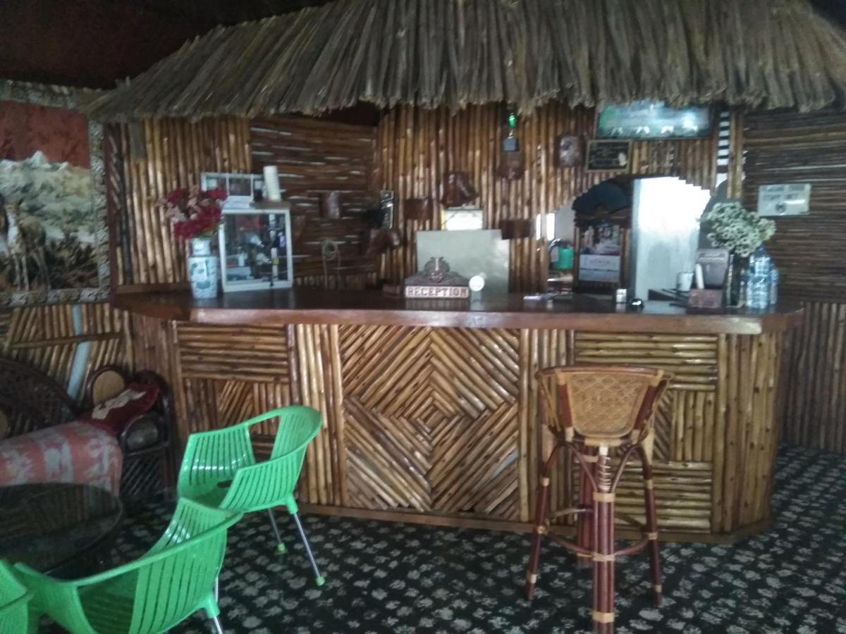 Bernard Guest House & Resto Redpartner Ambarita Екстериор снимка