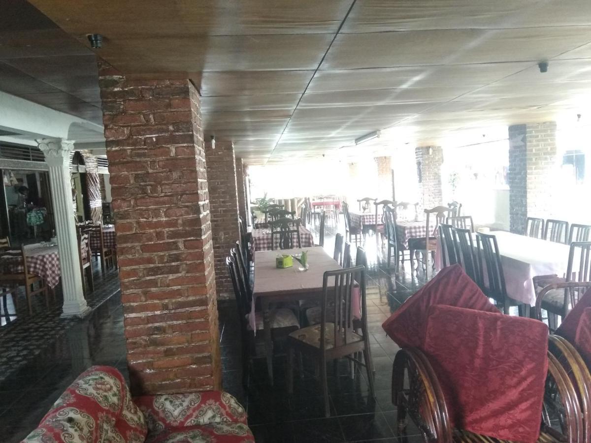 Bernard Guest House & Resto Redpartner Ambarita Екстериор снимка
